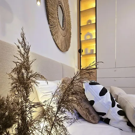 Apartman Porto Marina - Widok Na Jezioro Z Kazdego Z 3 Pokoi, Lux, Garaz, Klima
