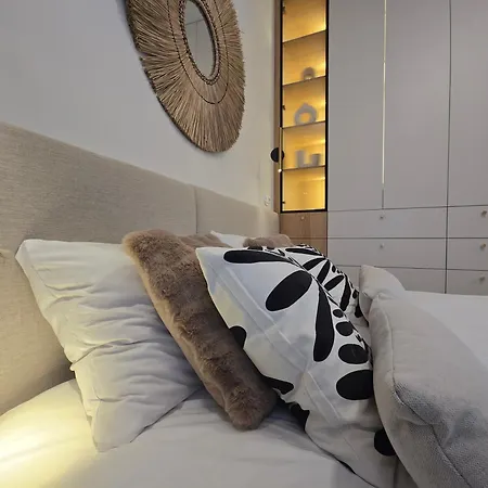 Porto Marina - Widok Na Jezioro Z Kazdego Z 3 Pokoi, Lux, Garaz, Klima Apartmán *