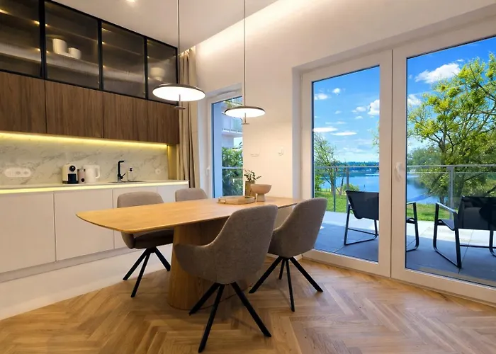 Apartmán Porto Marina - Widok Na Jezioro Z Kazdego Z 3 Pokoi, Lux, Garaz, Klima *