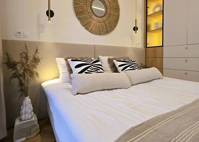 Apartmán Porto Marina - Widok Na Jezioro Z Kazdego Z 3 Pokoi, Lux, Garaz, Klima *