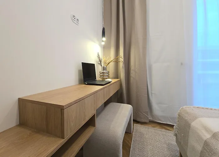 Apartmán Porto Marina - Widok Na Jezioro Z Kazdego Z 3 Pokoi, Lux, Garaz, Klima