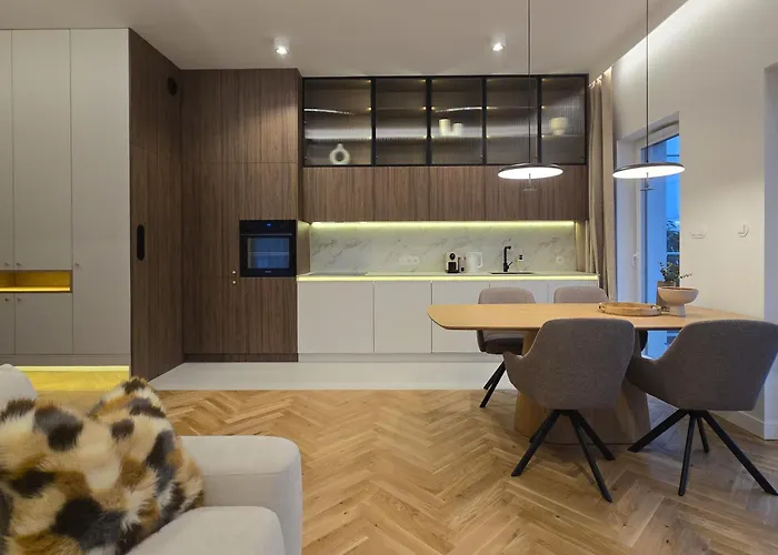 Apartmán Porto Marina - Widok Na Jezioro Z Kazdego Z 3 Pokoi, Lux, Garaz, Klima